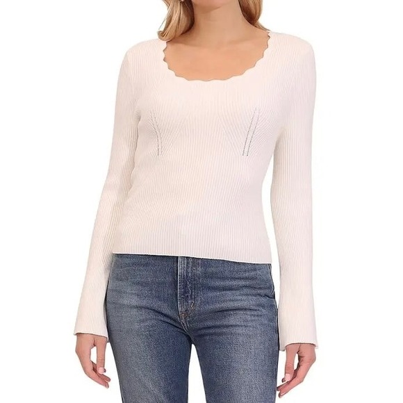 Bagatelle Collection Sweaters - BAGATELLE COLLECTION Women's Ivory Scallop Neck Ribbed Flare Sleeve‎ Sweater XL